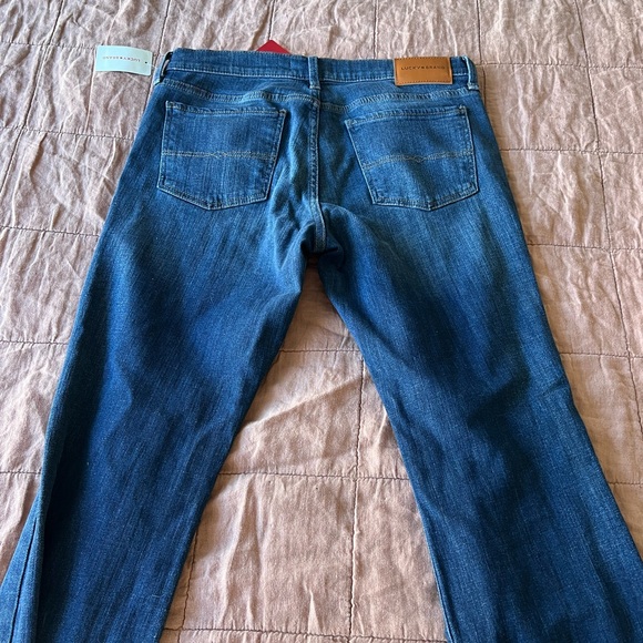 Lucky Brand NWT boot cut jeans size 10 30R Midrise - Picture 7 of 9